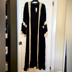Boohoo Woman’s Maxi Beach Kimono Size Medium NWT Cream Lace Trim
